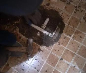 岭东卫生间漏水维修公司为您分享下卫生间渗水如何处理及注意事项